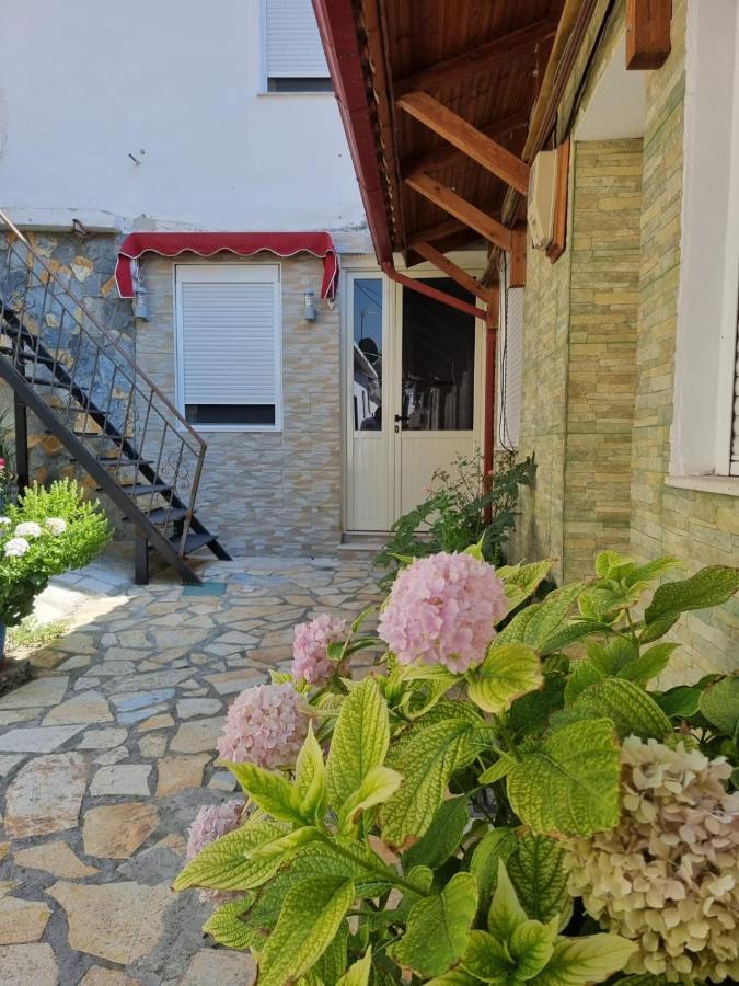 Herta Apartment Berat Exterior photo